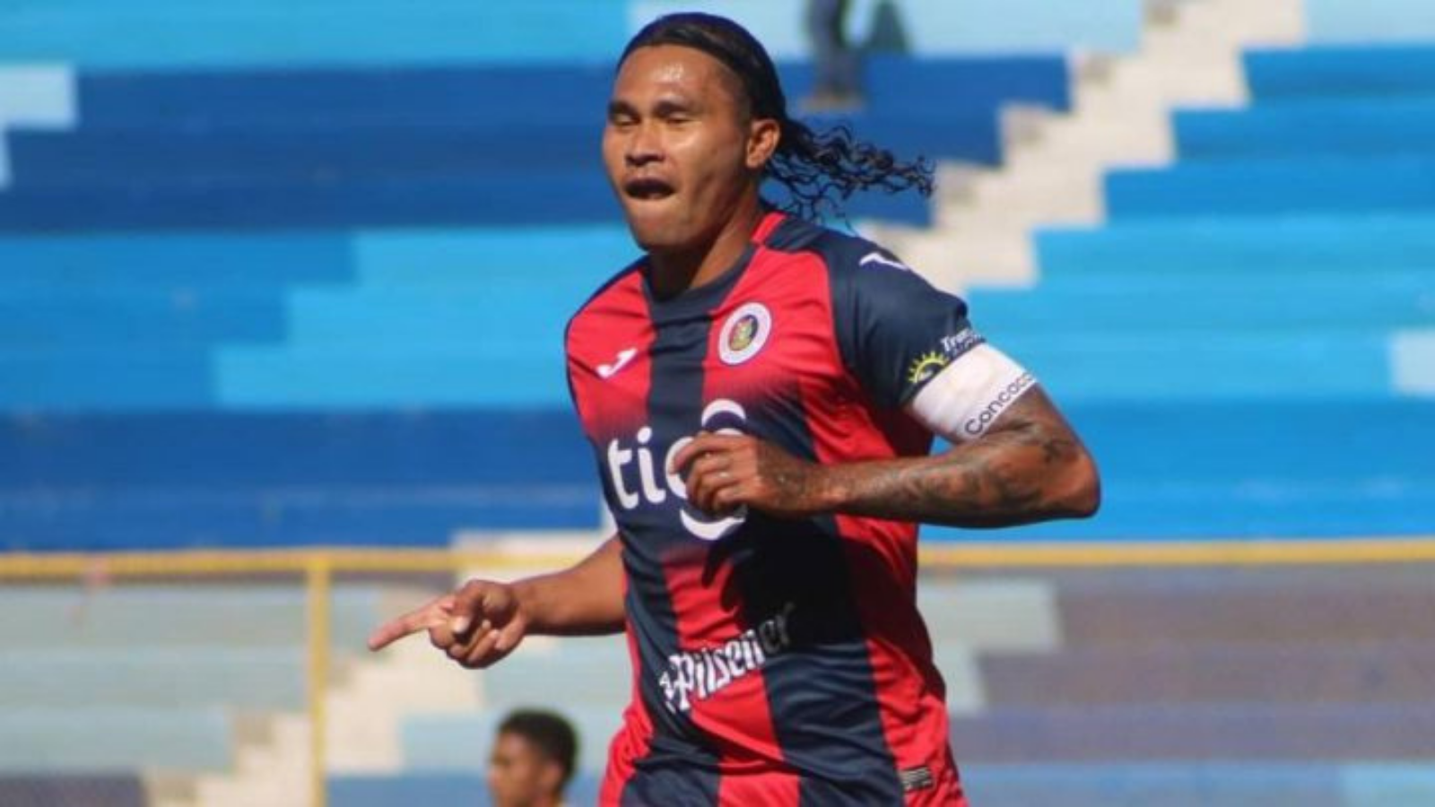 Carlos Peña continuará su carrera en Guatemala - Club Deportes Sports Weekly