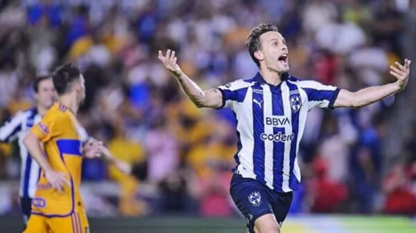 Canales celebra el gol del triunfo ante Tigres.Mexsport.