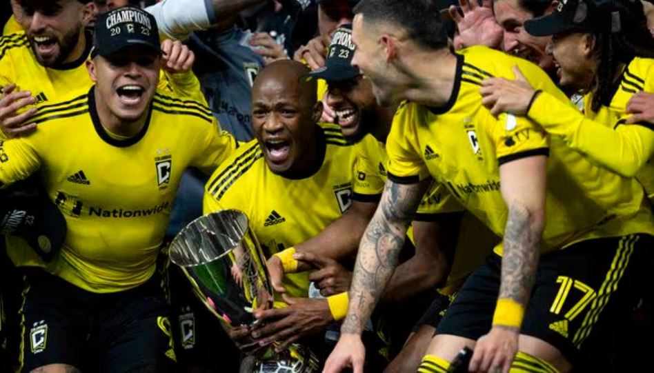 El Columbus Crew de 'Cucho' remonta dos goles y vuela a la final