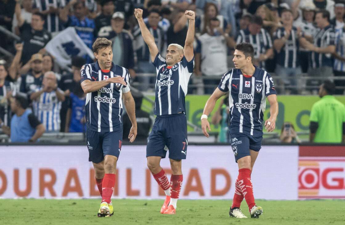 Liga MX Monterrey Pumas