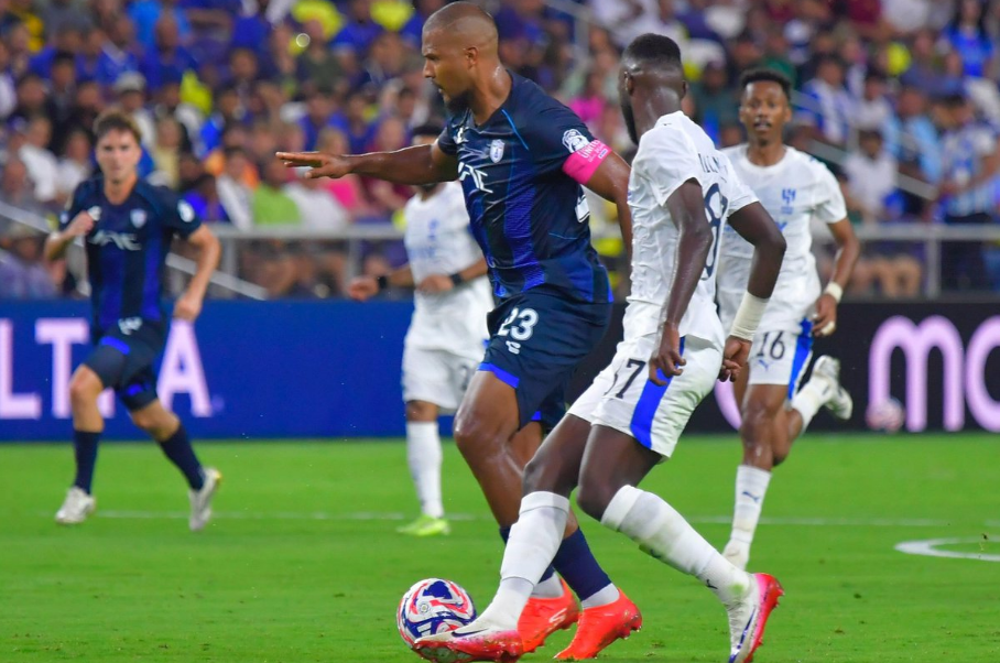 Al Hilal sufre para ganar a Pachuca y se clasifica