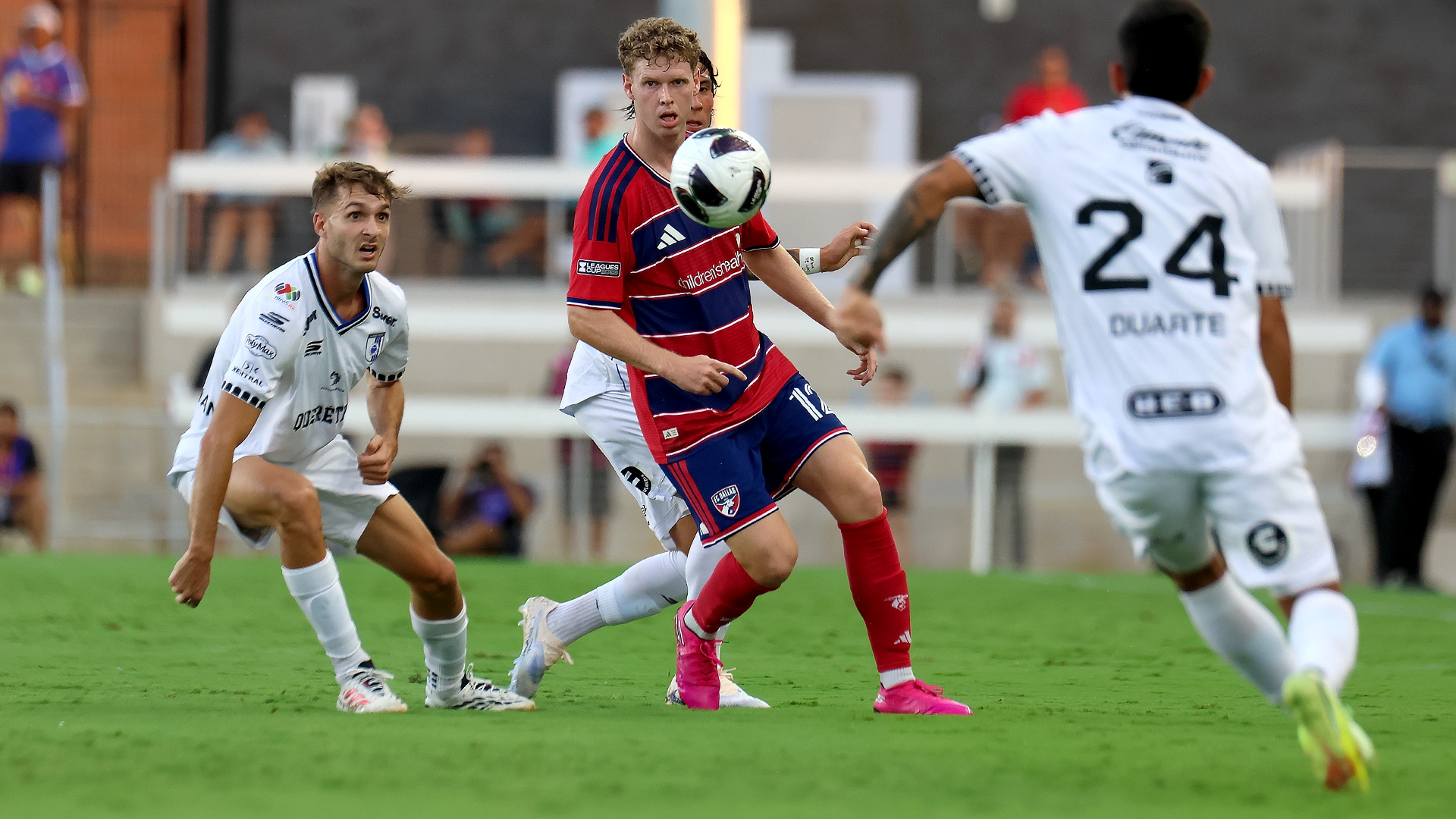 FC Dallas vence 2-0 a Querétaro en Leagues Cup | Foto: Club Deportes / Jorge Iturralde